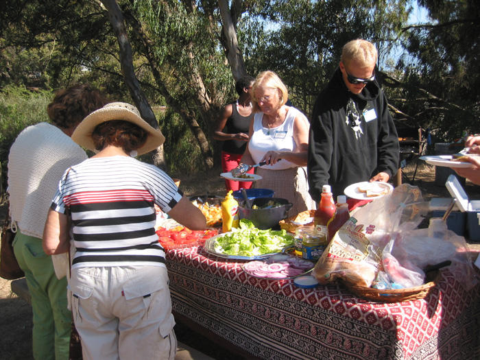 fixins_table